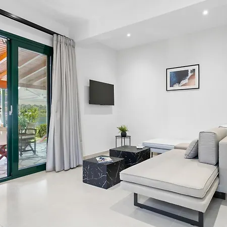 George * Geni (Lefkada)